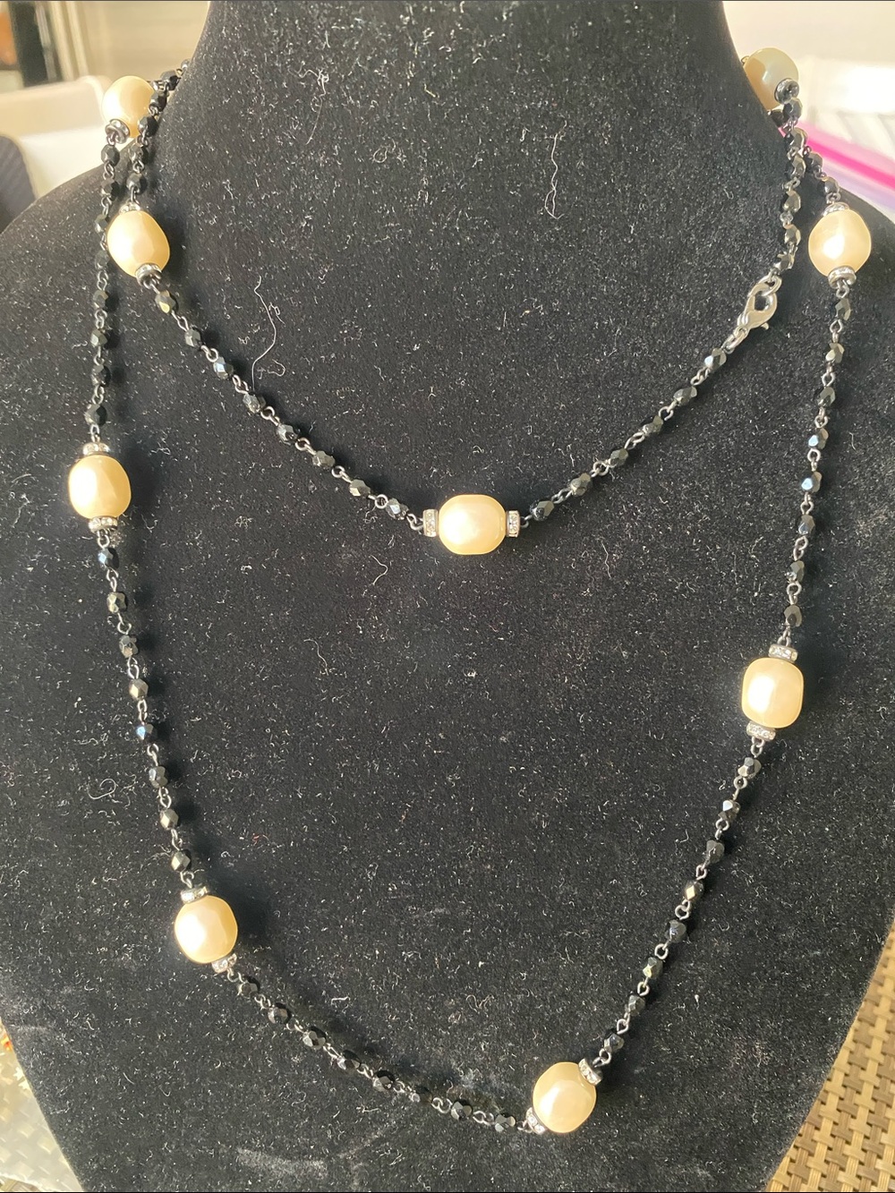 Black Faceted Bead Necklace with Cream Pearl Accents
